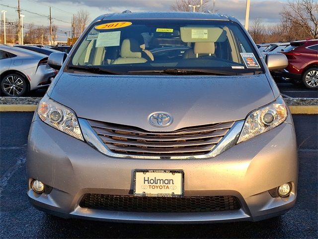 2017 Toyota Sienna XLE Premium