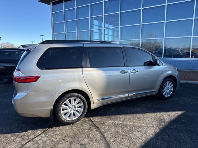 2017 Toyota Sienna 