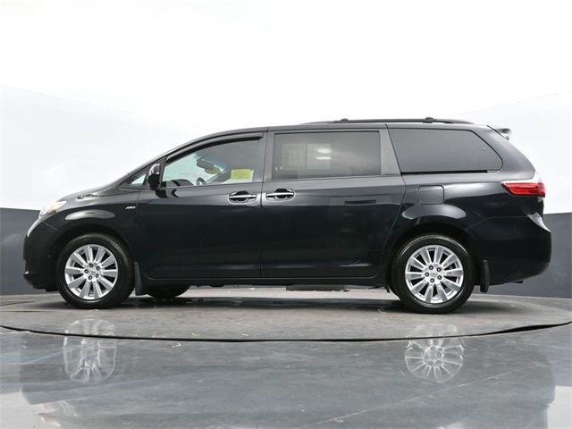 2017 Toyota Sienna 