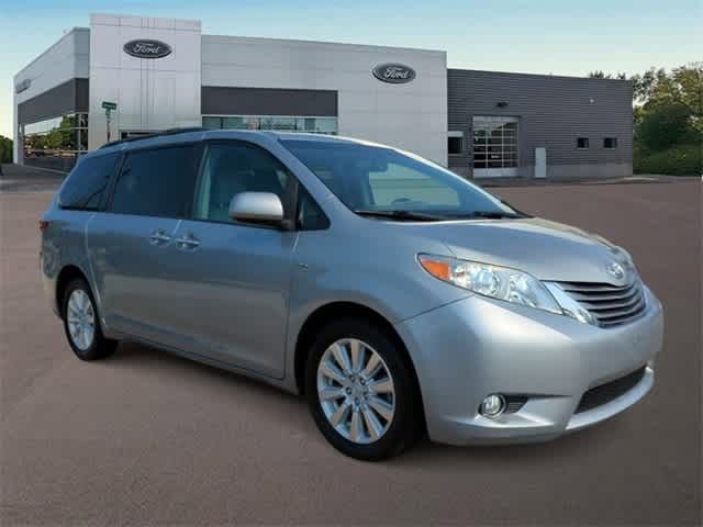 2017 Toyota Sienna XLE Premium