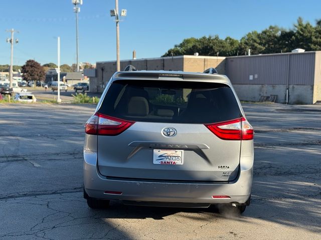 2017 Toyota Sienna XLE Premium