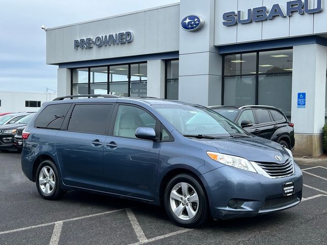 2017 Toyota Sienna 