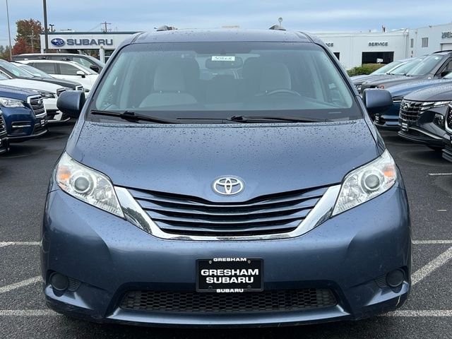 2017 Toyota Sienna 