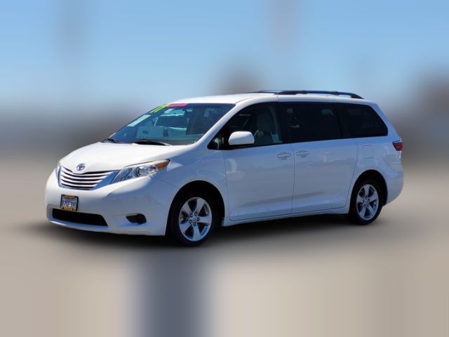 2017 Toyota Sienna 