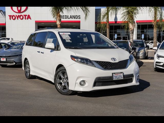 2017 Toyota Sienna SE