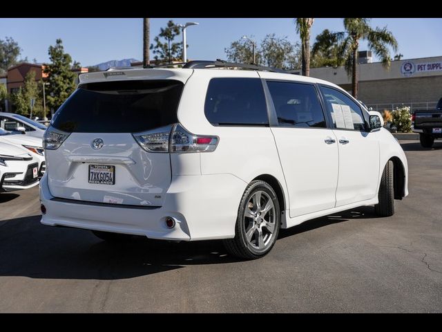 2017 Toyota Sienna SE