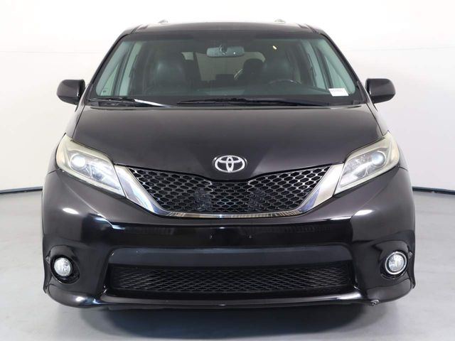 2017 Toyota Sienna 