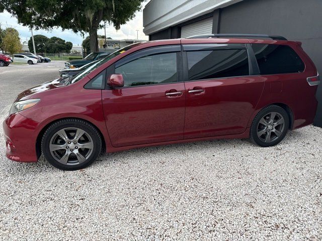 2017 Toyota Sienna SE Premium