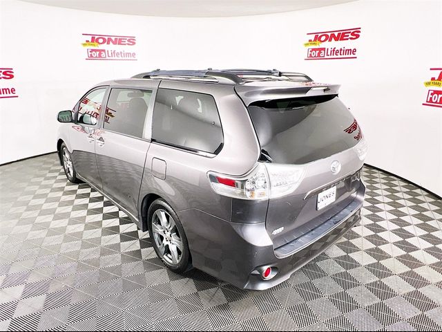 2017 Toyota Sienna SE Premium