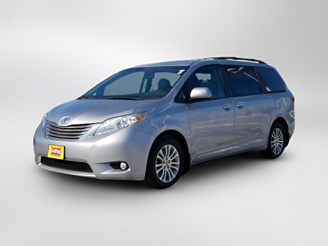 2017 Toyota Sienna XLE