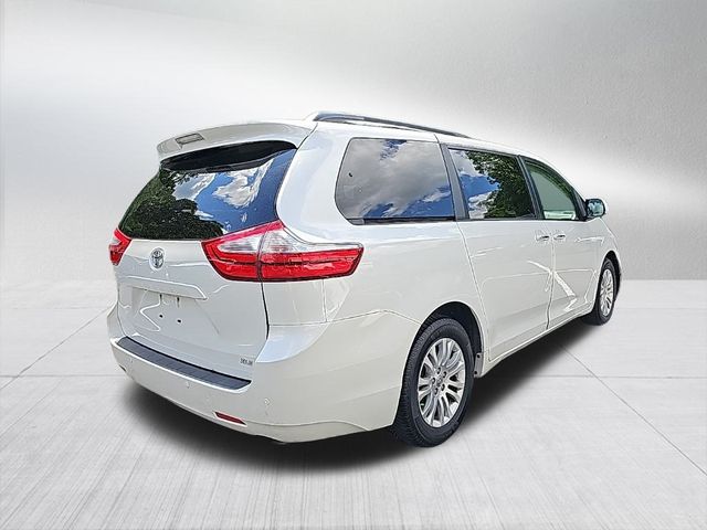 2017 Toyota Sienna XLE Premium