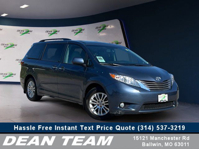 2017 Toyota Sienna 