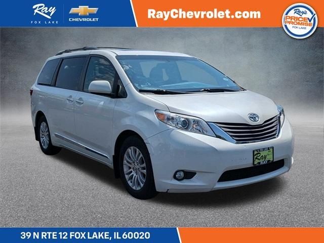 2017 Toyota Sienna XLE Premium