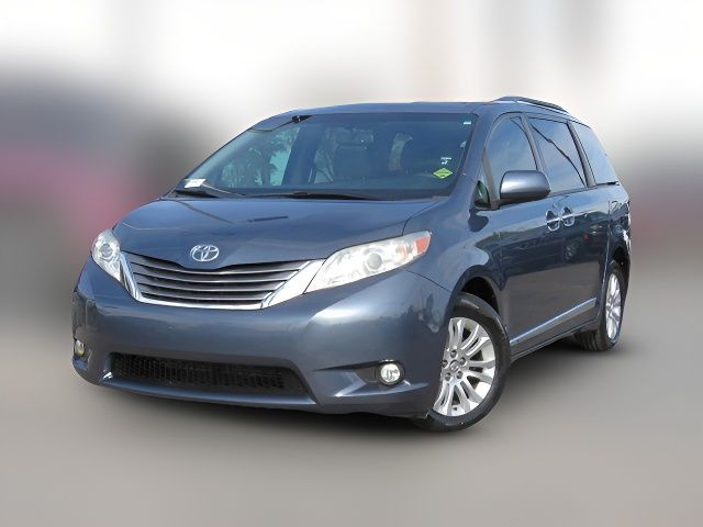 2017 Toyota Sienna 