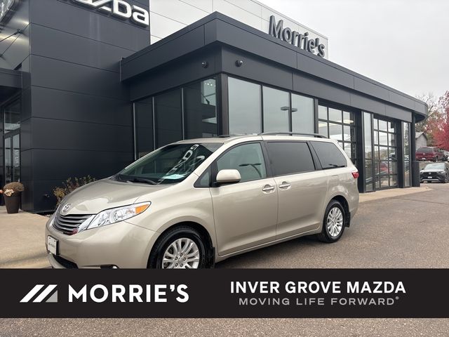 2017 Toyota Sienna XLE