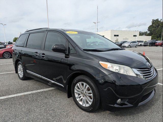 2017 Toyota Sienna XLE Premium