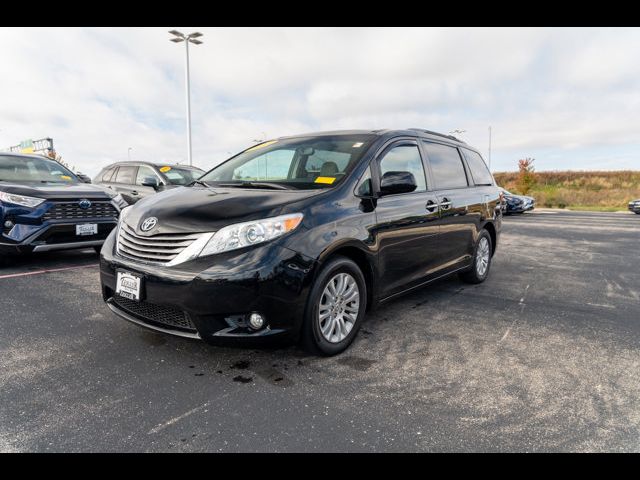 2017 Toyota Sienna XLE Premium