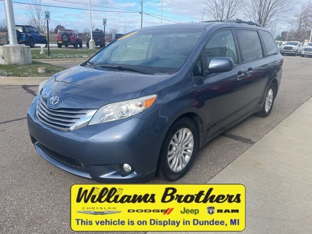 2017 Toyota Sienna 