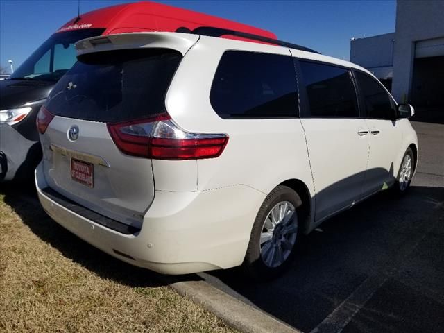 2017 Toyota Sienna Limited Premium