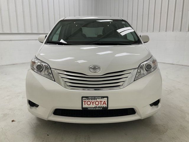 2017 Toyota Sienna 