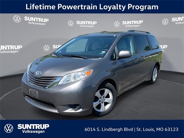 2017 Toyota Sienna 