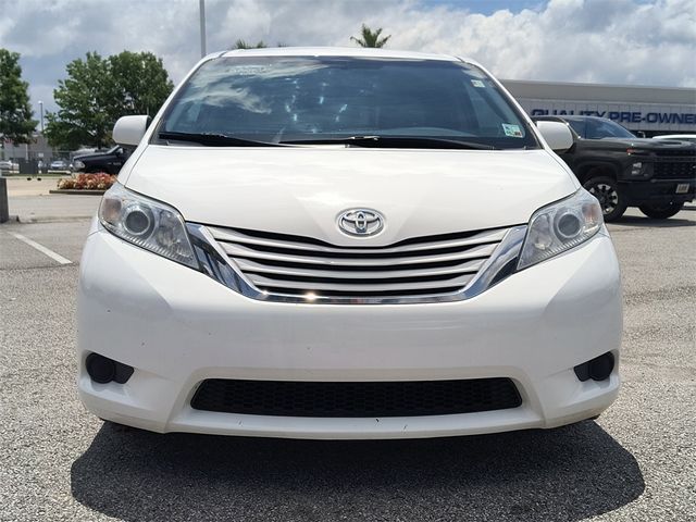 2017 Toyota Sienna 