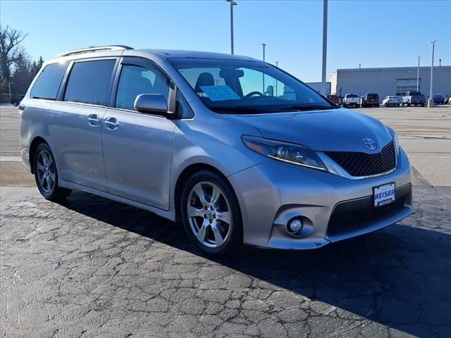 2017 Toyota Sienna 