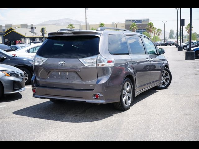 2017 Toyota Sienna SE