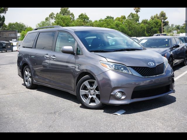 2017 Toyota Sienna SE