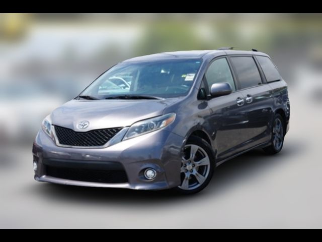 2017 Toyota Sienna SE