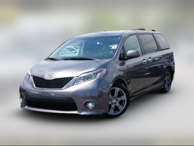 2017 Toyota Sienna SE