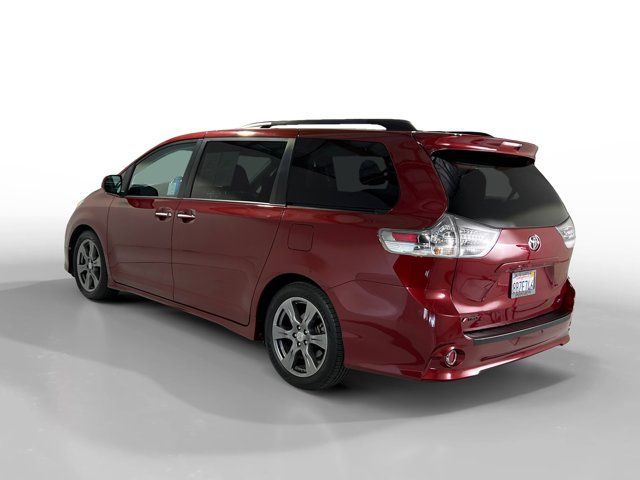 2017 Toyota Sienna SE