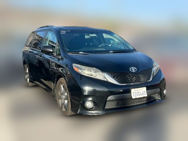 2017 Toyota Sienna SE