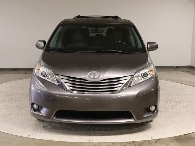 2017 Toyota Sienna XLE Premium