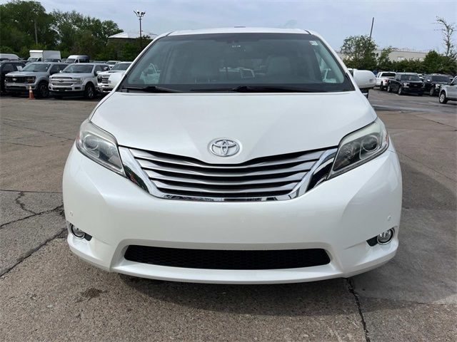 2017 Toyota Sienna 