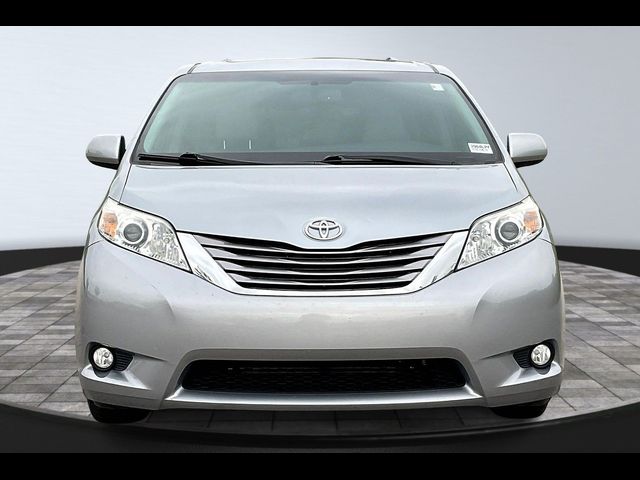 2017 Toyota Sienna 