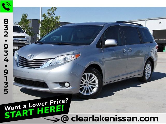 2017 Toyota Sienna 