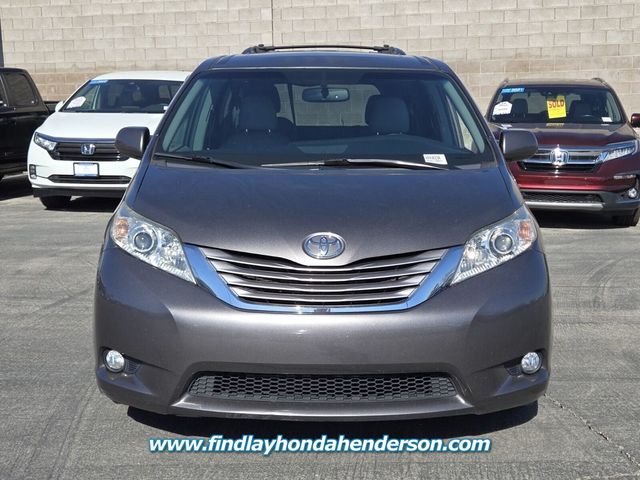 2017 Toyota Sienna 