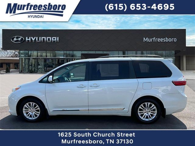 2017 Toyota Sienna XLE Premium