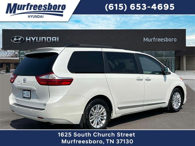 2017 Toyota Sienna XLE Premium