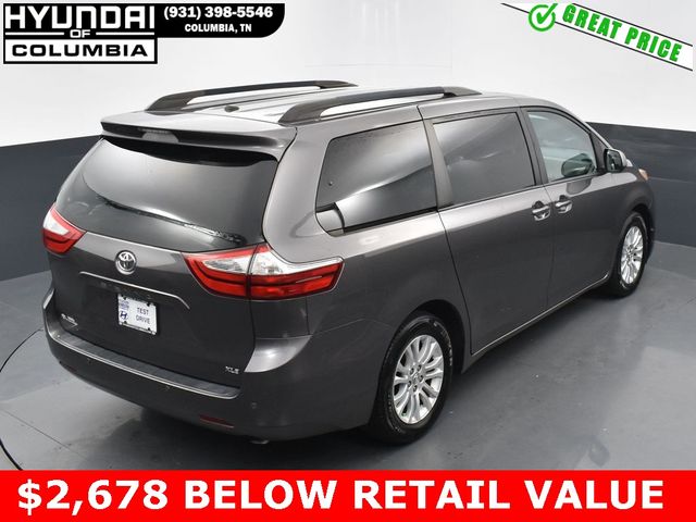 2017 Toyota Sienna 