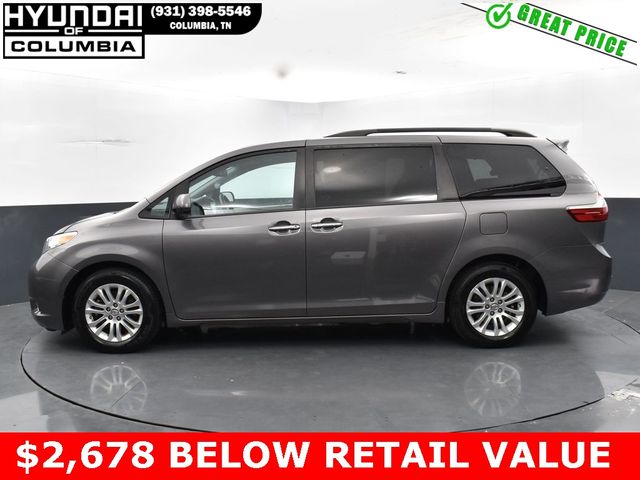 2017 Toyota Sienna 