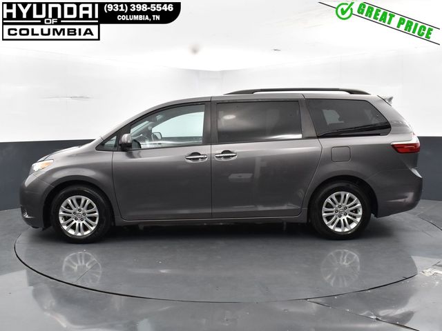 2017 Toyota Sienna 