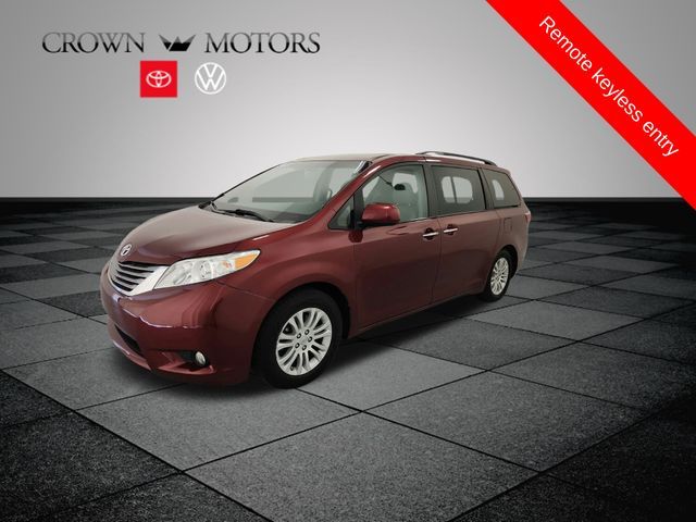 2017 Toyota Sienna XLE