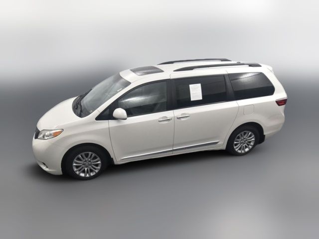 2017 Toyota Sienna 