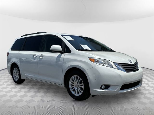 2017 Toyota Sienna 