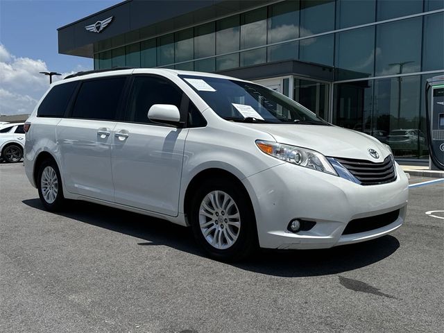 2017 Toyota Sienna 