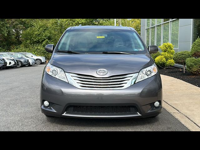 2017 Toyota Sienna XLE