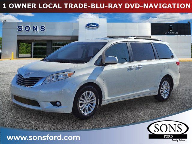 2017 Toyota Sienna XLE Premium