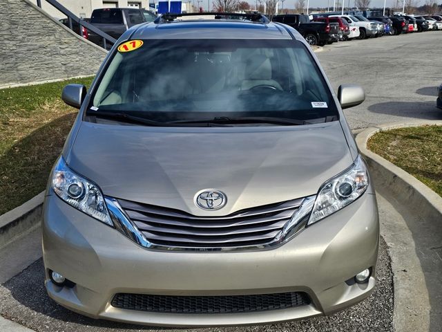 2017 Toyota Sienna 